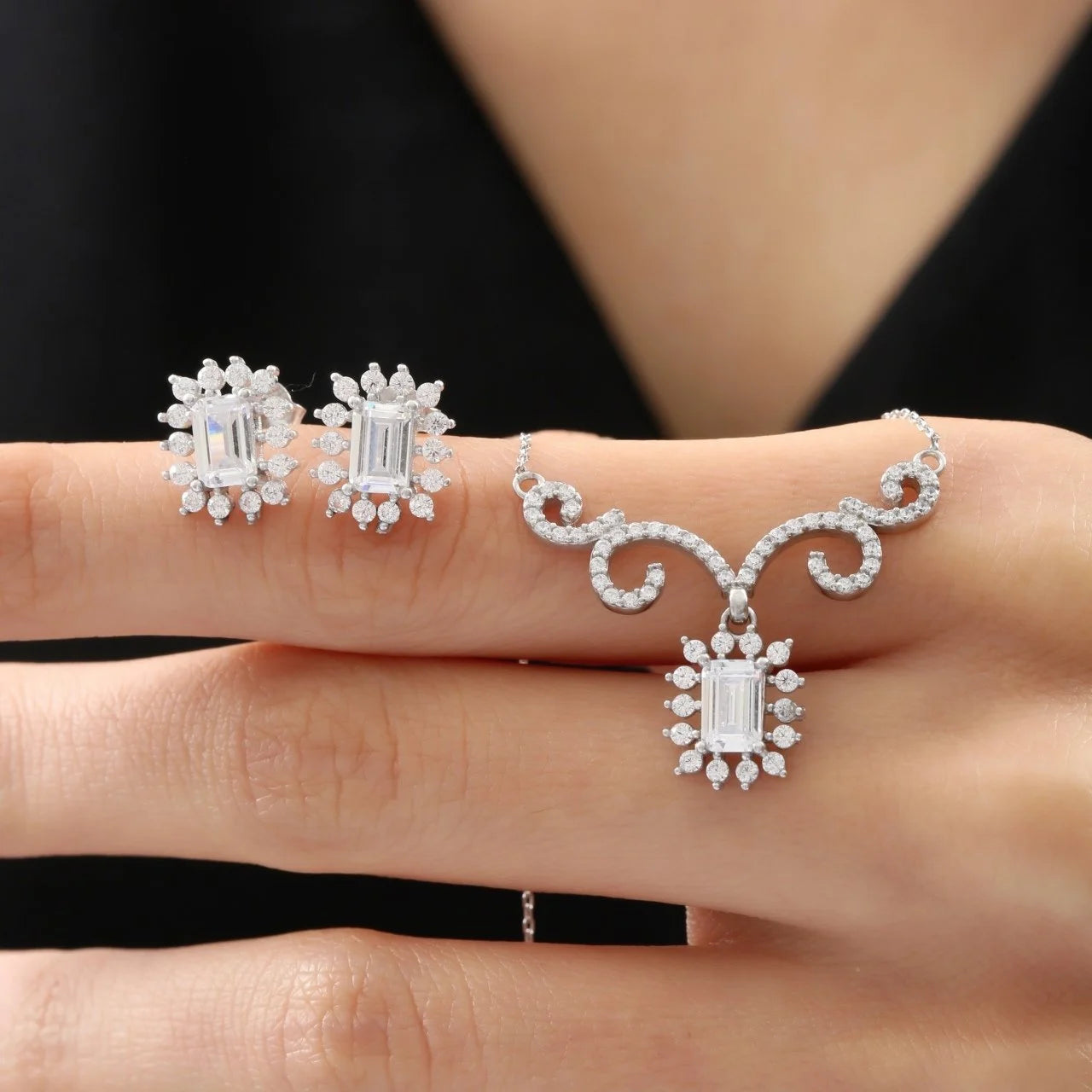 Diamond Mounting Sun of Elegance Synthetic Crystal Seal of Nobility Silver Mini Set