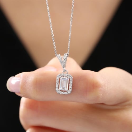 Sparkling Simple Beauty Simplicity Seal Silver Necklace